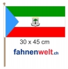 Äquatorial Guinea Fahne am Stab gedruckt | 30 x 45 cm