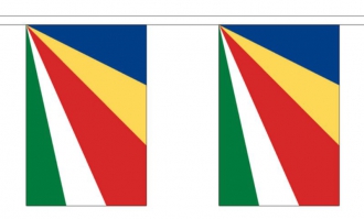 Fahnenkette Seychellen gedruckt aus Stoff | 30 Fahnen 15 x 22.5 cm 9 m lang