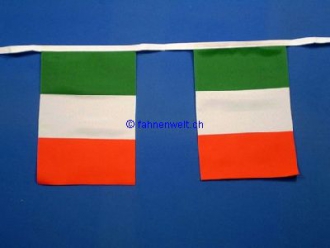 Fahnenkette Italien gedruckt aus Stoff | 30 Fahnen 15 x 22.5 cm 9 m lang