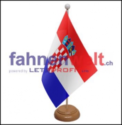 Kroatien Tisch-Fahne aus Stoff mit Holzsockel | 22.5 x 15 cm