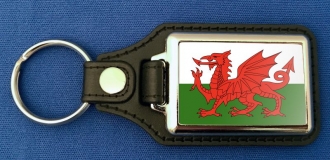 Wales Schlüsselanhänger aus Metall und Kunstleder | ca. 95 X 37  mm